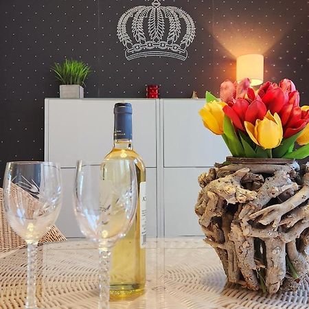 Yumbo Queen Apartment San Bartolomé 外观 照片