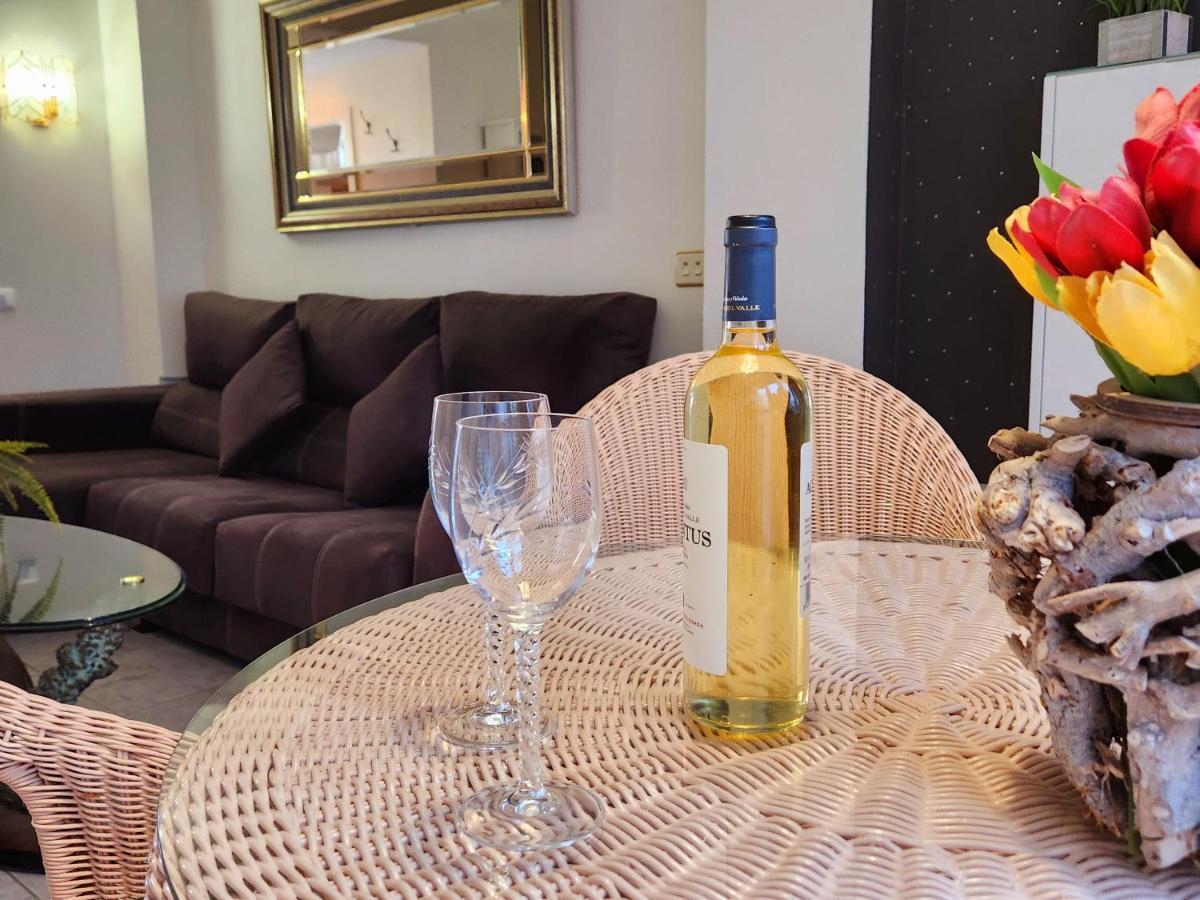 Yumbo Queen Apartment San Bartolomé 外观 照片